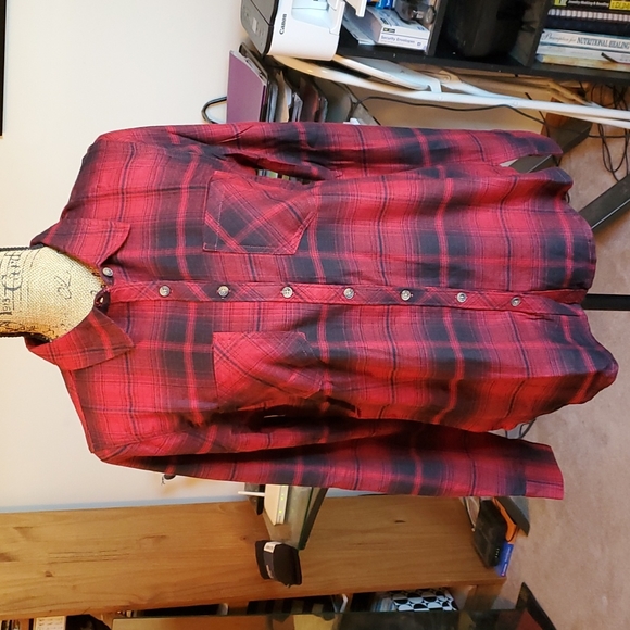 Maurices plaid flannel button down shirt size Medium *NWT - Picture 1 of 12